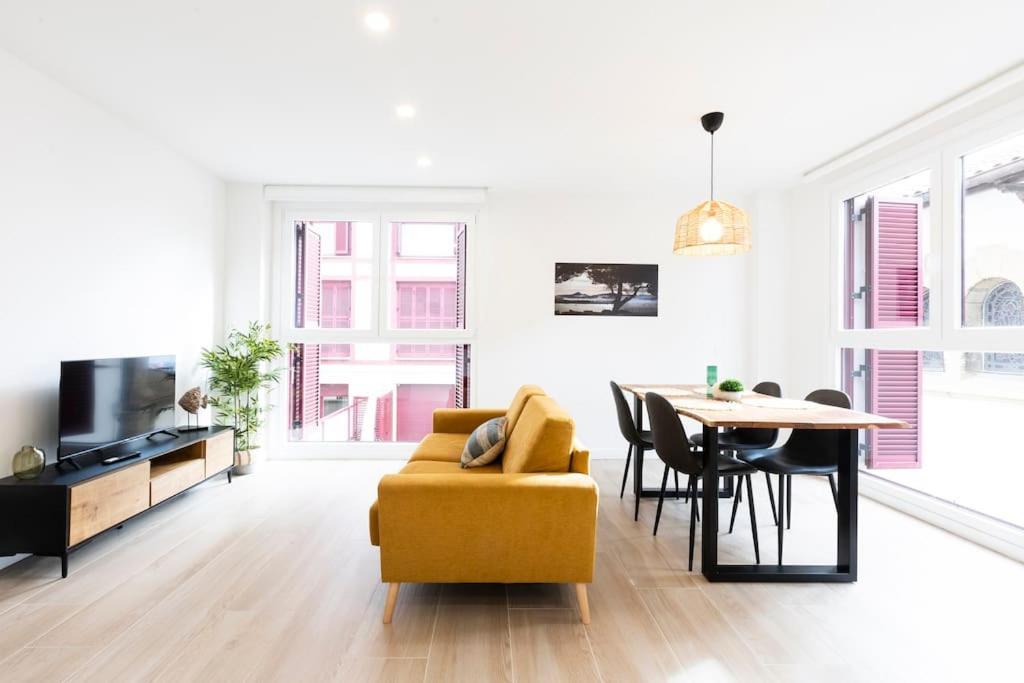Portuko. Basquenjoy Apartment Хондарибия Екстериор снимка
